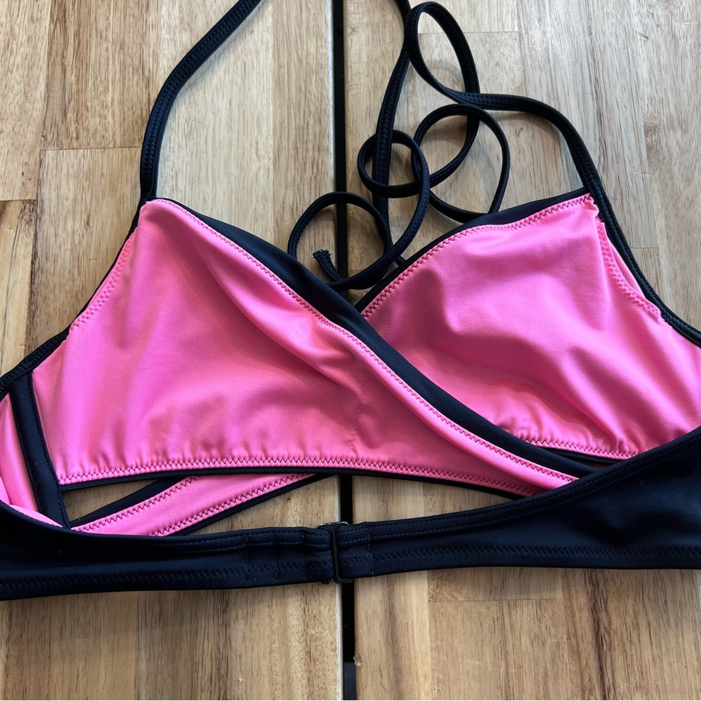 PINK by Victoria’s Secret Black & Pink Bikini Top - Size S (AA–C) - Picture 4 of 4